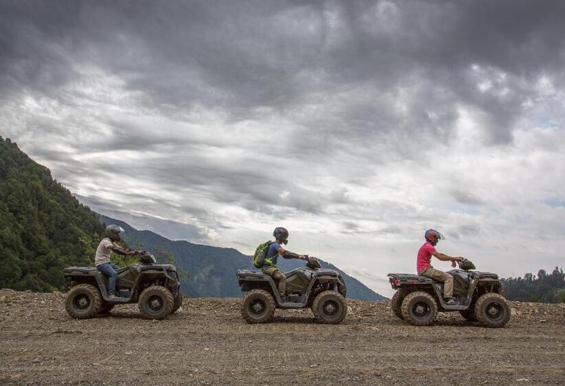 هتل Qafqaz Tufandag Mountain Resort