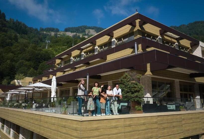 هتل Qafqaz Tufandag Mountain Resort