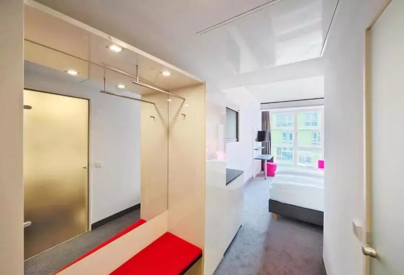 ホテル Qubixx Stadtmitte