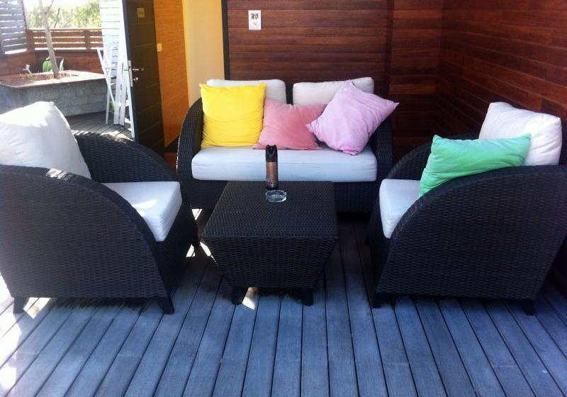 هتل Rare Deluxe Inn