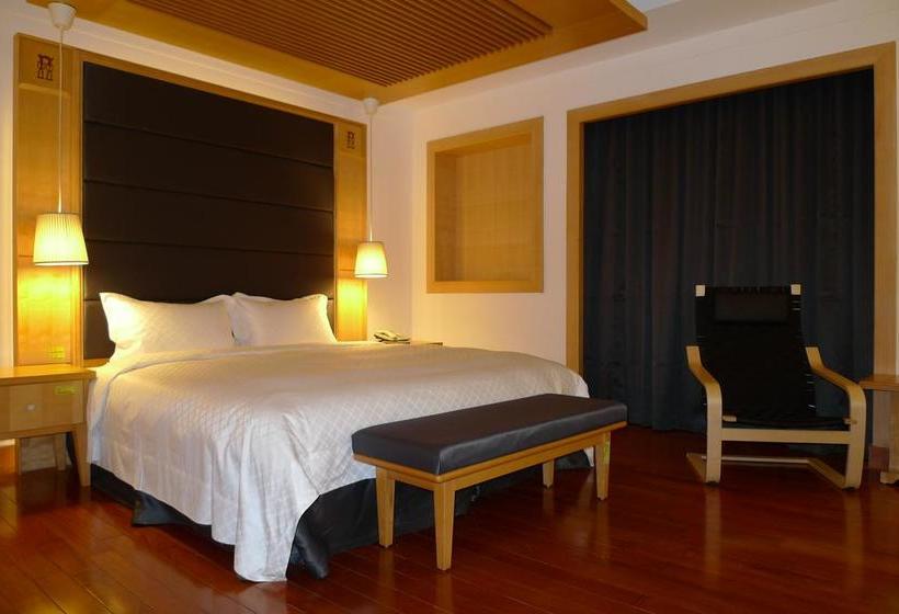 هتل Taitung Cultural Excursion Resort