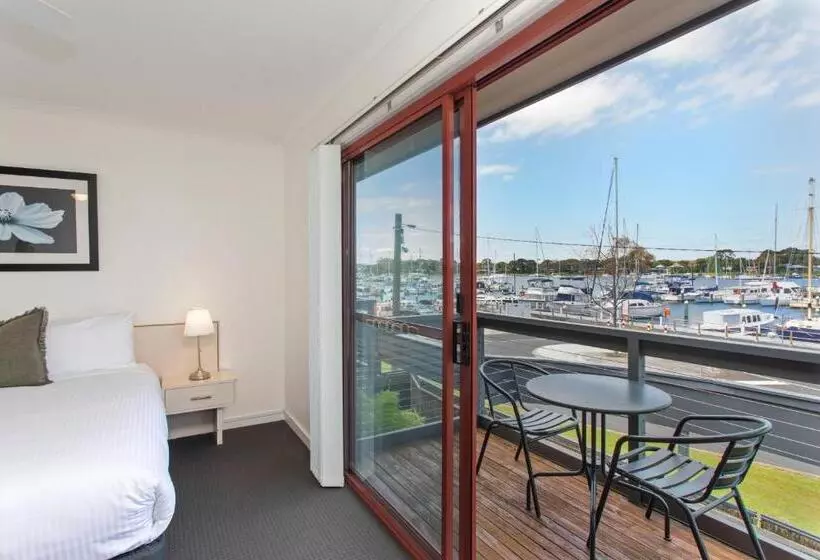モーテル Mariners Cove At Paynesville