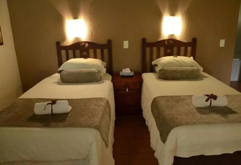 ペンション Acasia Guest Lodge