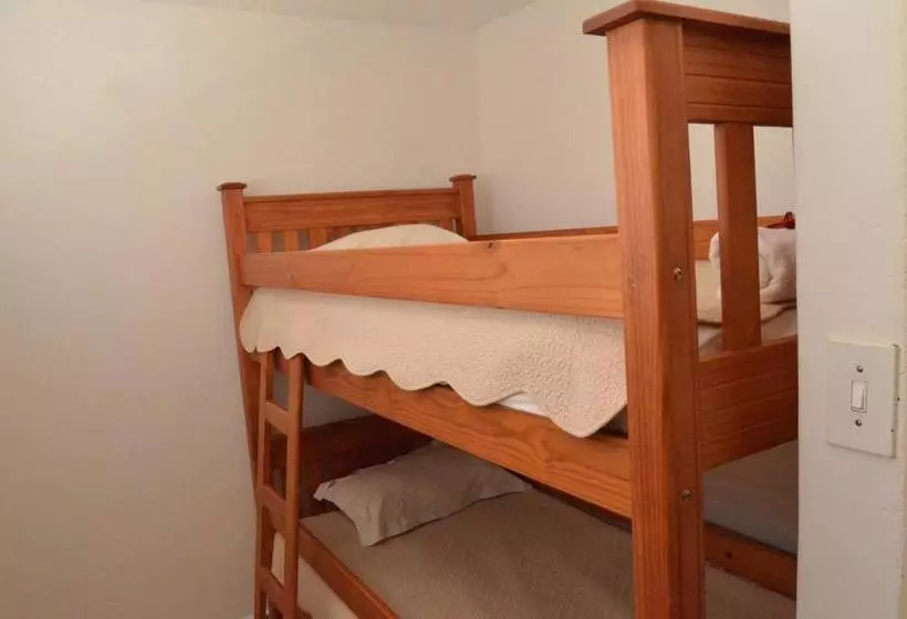 ペンション Acasia Guest Lodge