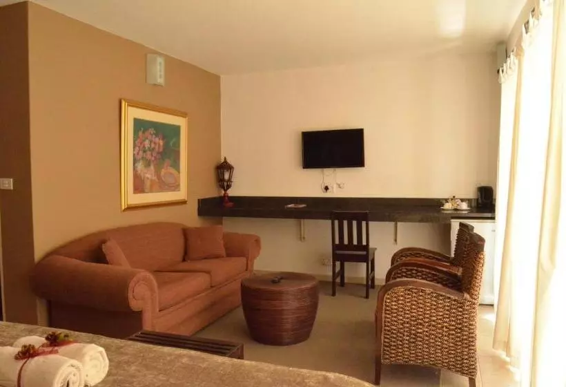 ペンション Acasia Guest Lodge