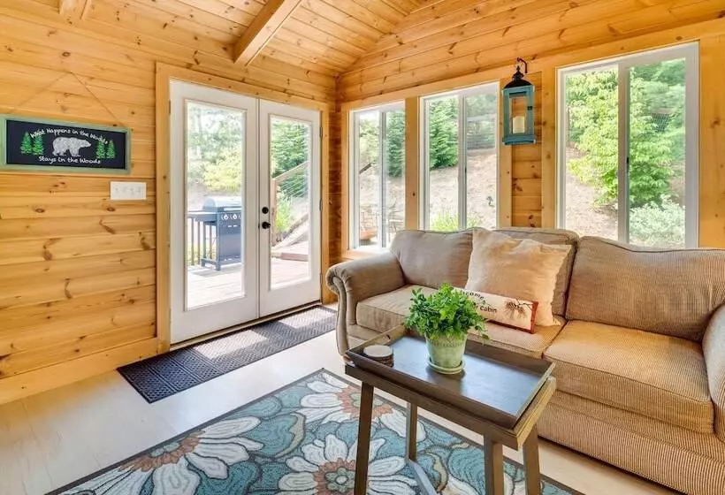 Blue Ridge Mountain Home W/ Sunroom: Pets Welcome