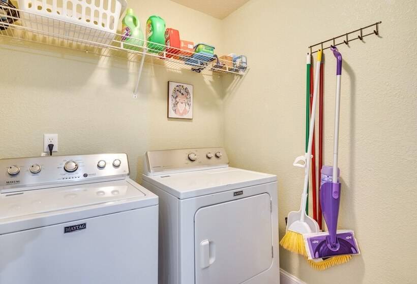 Blue Ridge Mountain Home W/ Sunroom: Pets Welcome