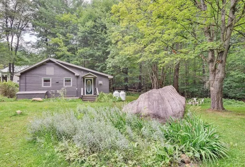 Brantingham Cottage W/ Fire Pit & Forested Views!