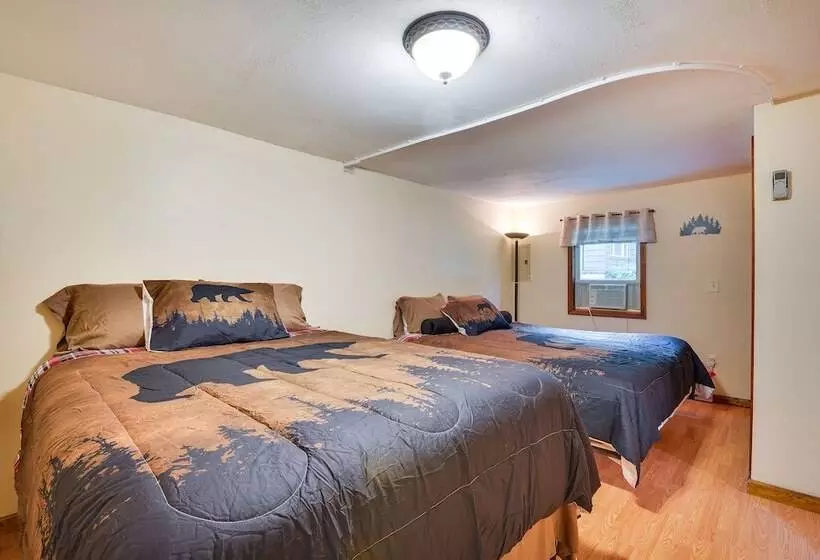 Brantingham Cottage W/ Fire Pit & Forested Views!