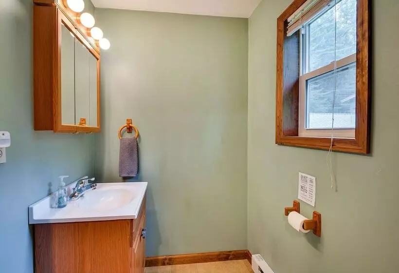 Brantingham Cottage W/ Fire Pit & Forested Views!