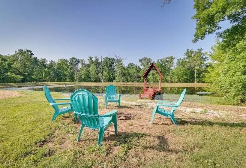 Bright Bluemont Home W/ On Site Pond & Mtn Views!