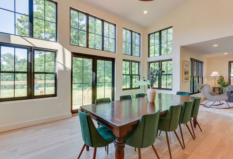 Bright Bluemont Home W/ On Site Pond & Mtn Views!