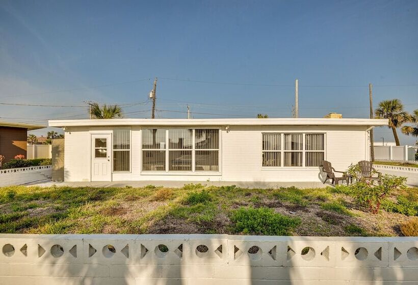 Ormond Beach Home: Walk To Community Beach!