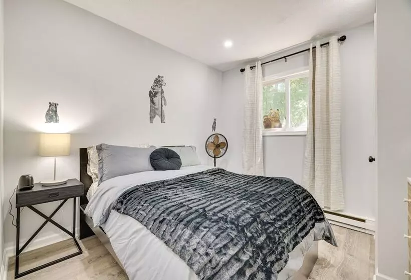 Community Perks: Family Poconos Home W/ Deck!