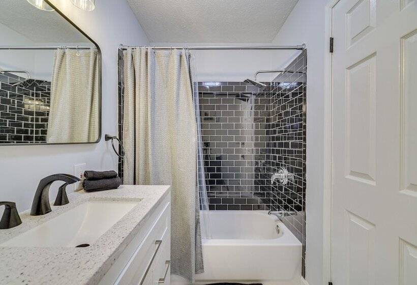 Community Perks: Family Poconos Home W/ Deck!