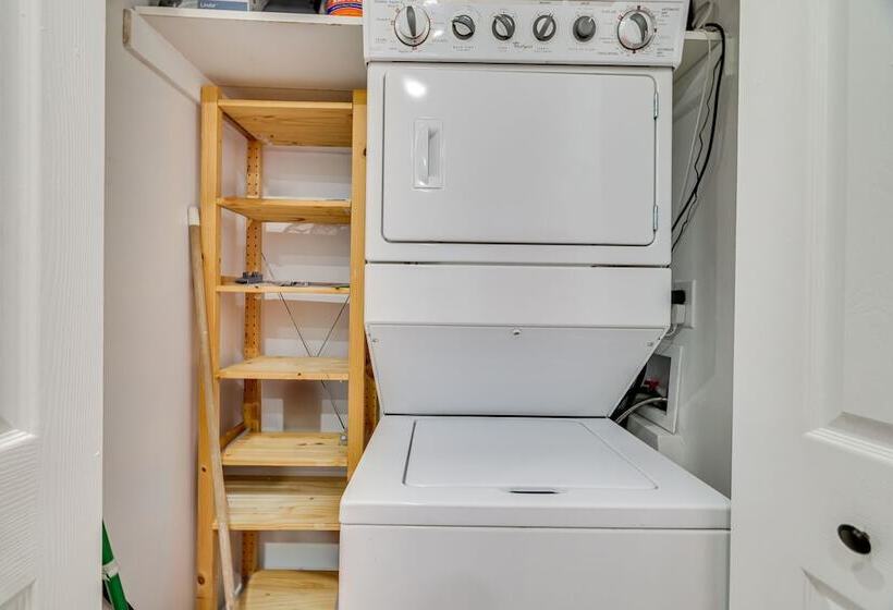 Community Perks: Family Poconos Home W/ Deck!