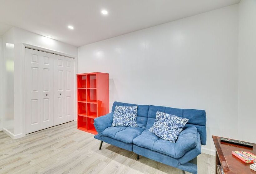 Community Perks: Family Poconos Home W/ Deck!