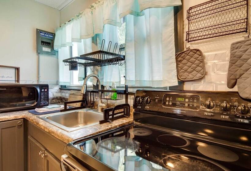 Cozy Brevard Vacation Rental: 1 Block To Main St