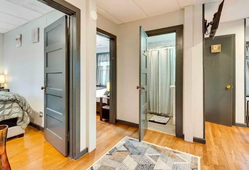 Cozy Brevard Vacation Rental: 1 Block To Main St