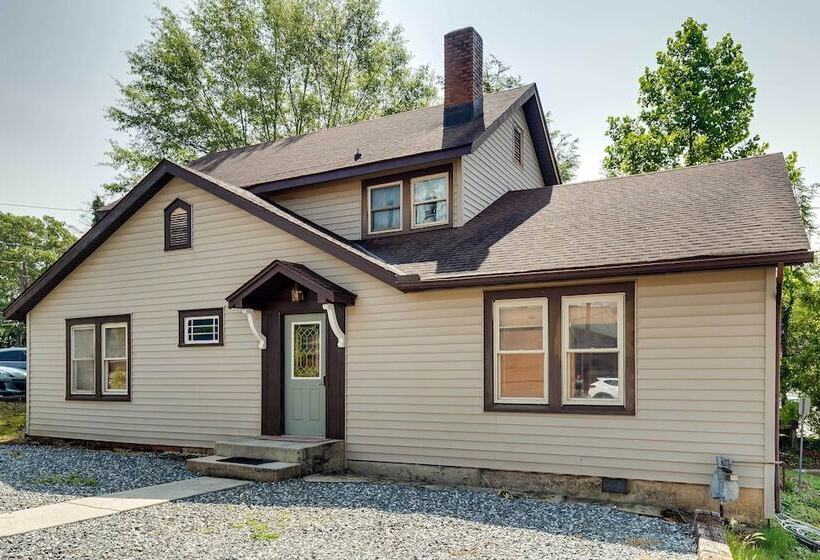 Cozy Brevard Vacation Rental: 1 Block To Main St