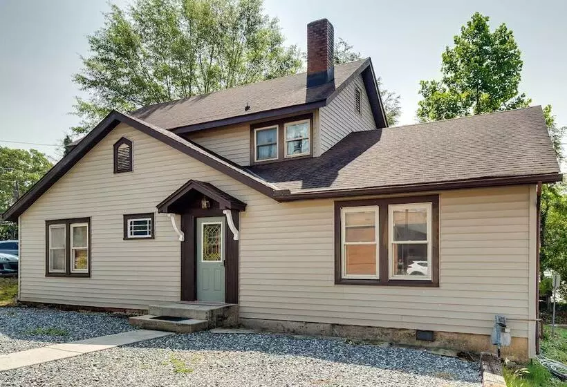 Cozy Brevard Vacation Rental: 1 Block To Main St