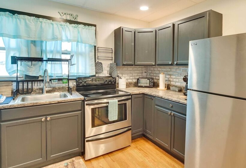 Cozy Brevard Vacation Rental: 1 Block To Main St