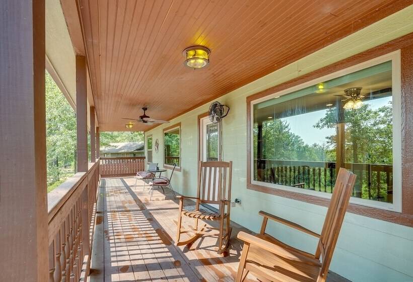 Cozy East Texas Retreat Near Lake O The Pines!