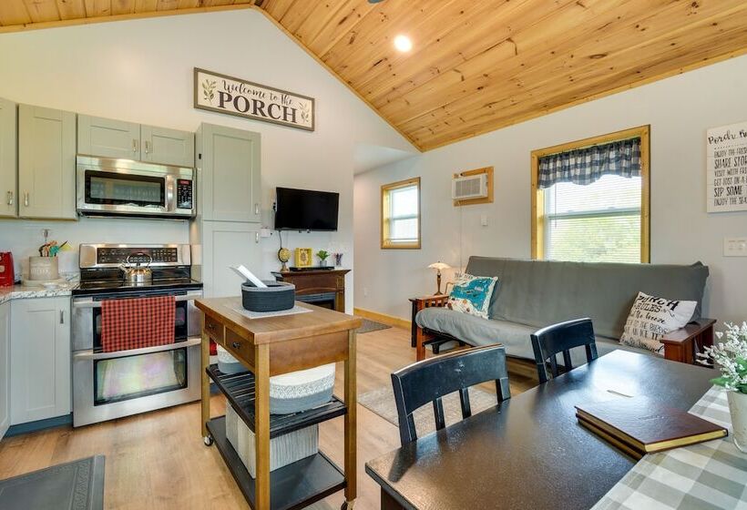 Cozy New York Abode Porch, Near Fishing & Hiking