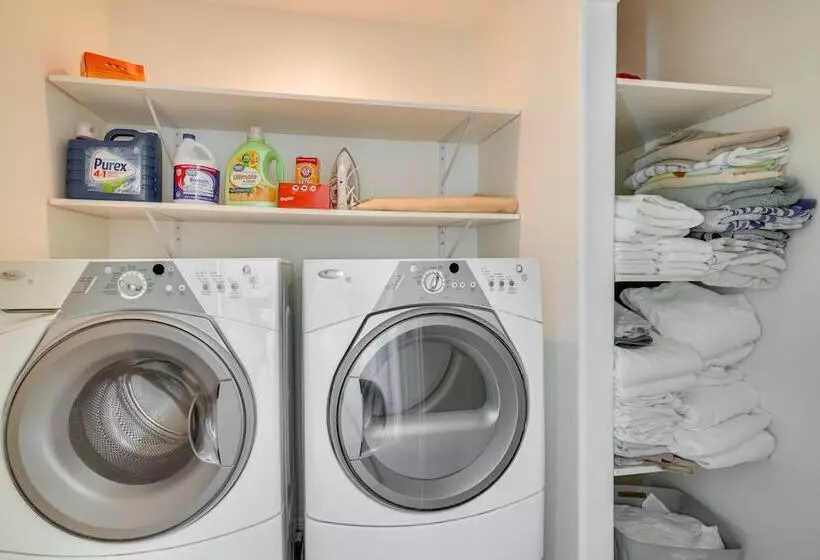 Discovery Bay Home W/ On Site Delta Access!