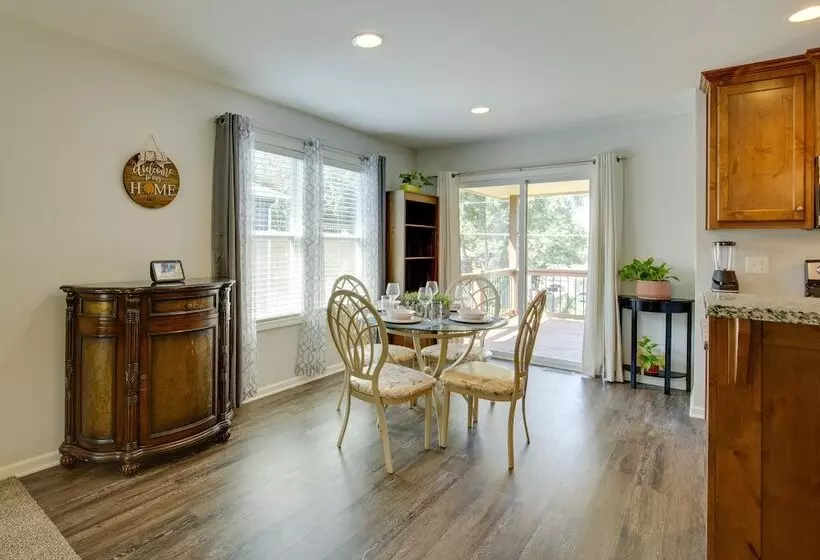 Family Friendly Lansing Home With Covered Balcony!