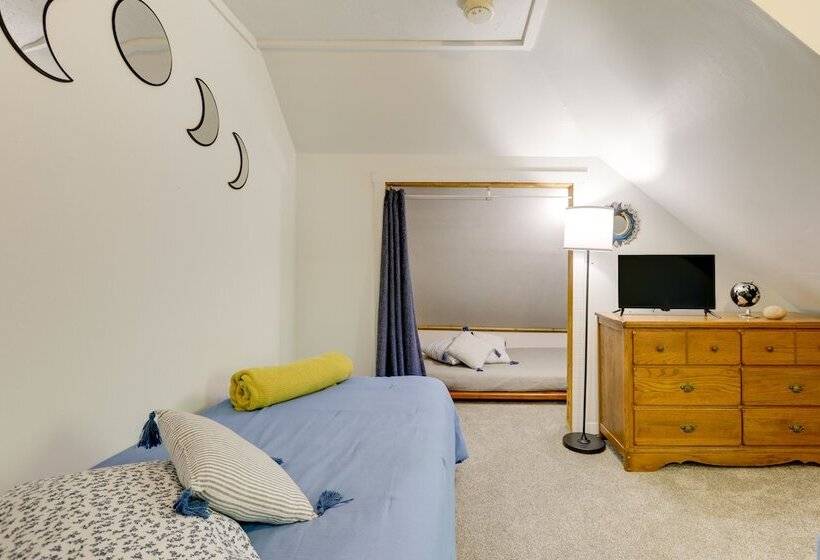 Scenic Mount Sopris View: Historic Alpine Cabin!