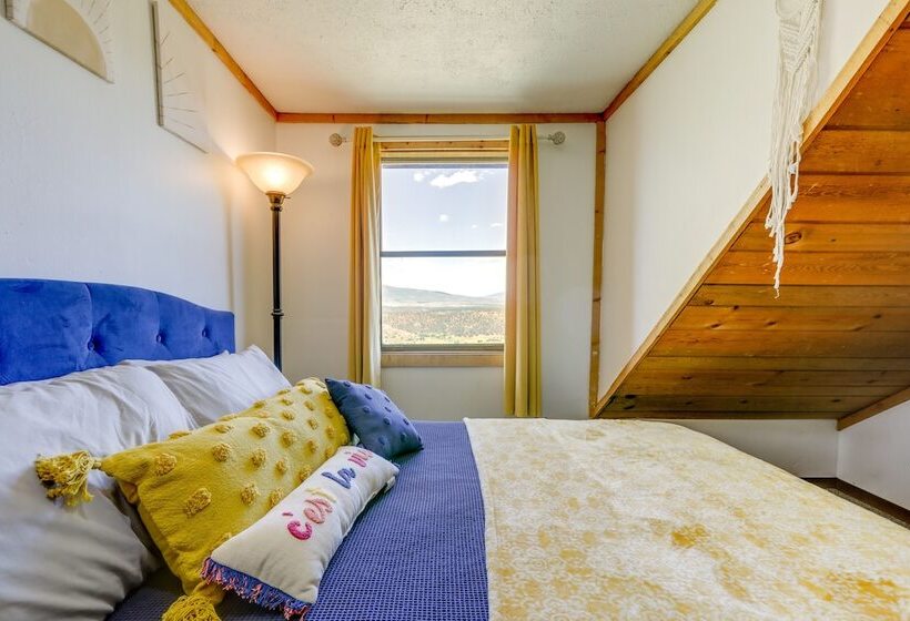 Scenic Mount Sopris View: Historic Alpine Cabin!