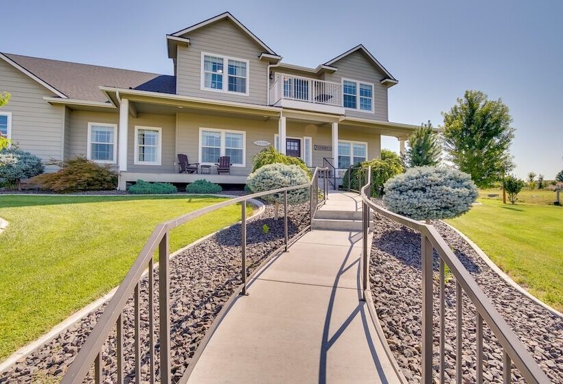 Kid Friendly Pasco Farmhouse W/ Playset, Game Room