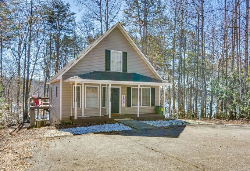 Lake Hartwell Retreat W/ 2 Tier Dock & Boat Slip!