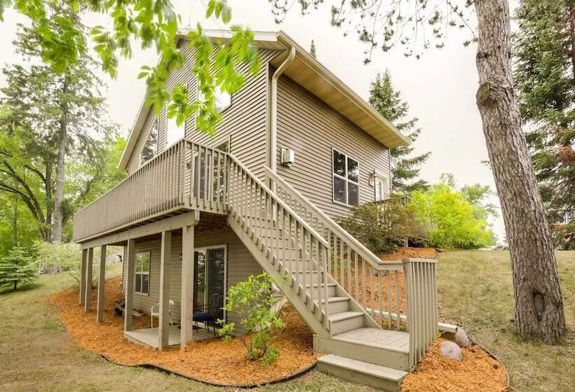 Lakefront Wisconsin Cabin: Dock, Walk To Beach!