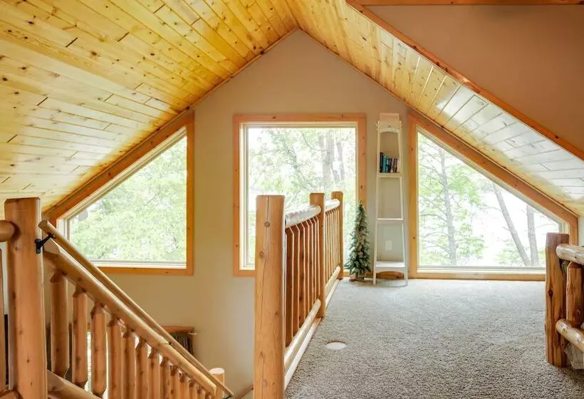 Lakefront Wisconsin Cabin: Dock, Walk To Beach!