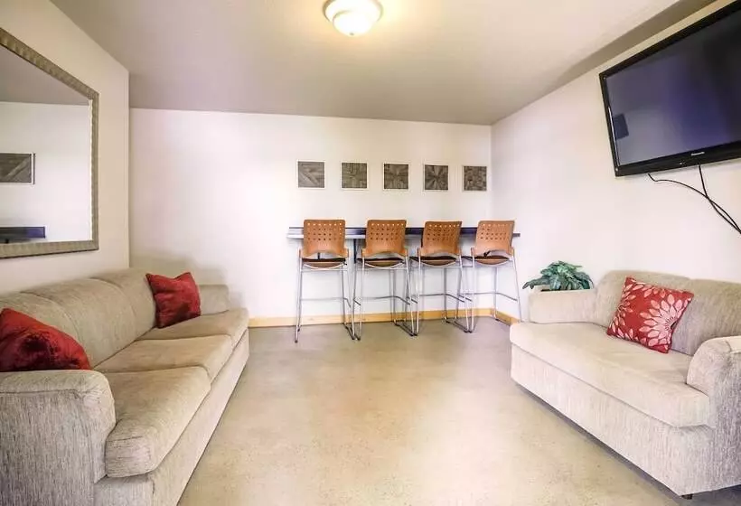 Lakefront Wisconsin Cabin: Dock, Walk To Beach!