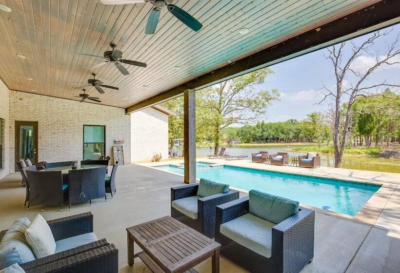 Luxe Waterfront Home In Malakoff W/ Pool + Hot Tub