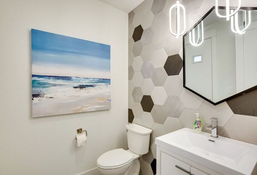 Luxe Waterfront Home In Malakoff W/ Pool + Hot Tub