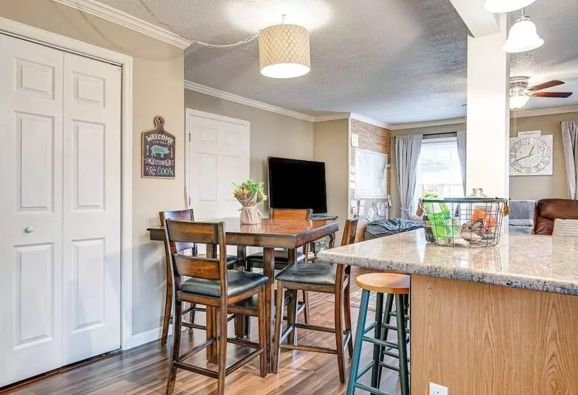 Lynchburg Home W/ Patio   2 Mi To Tims Ford Lake!