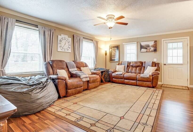 Lynchburg Home W/ Patio 2 Mi To Tims Ford Lake!