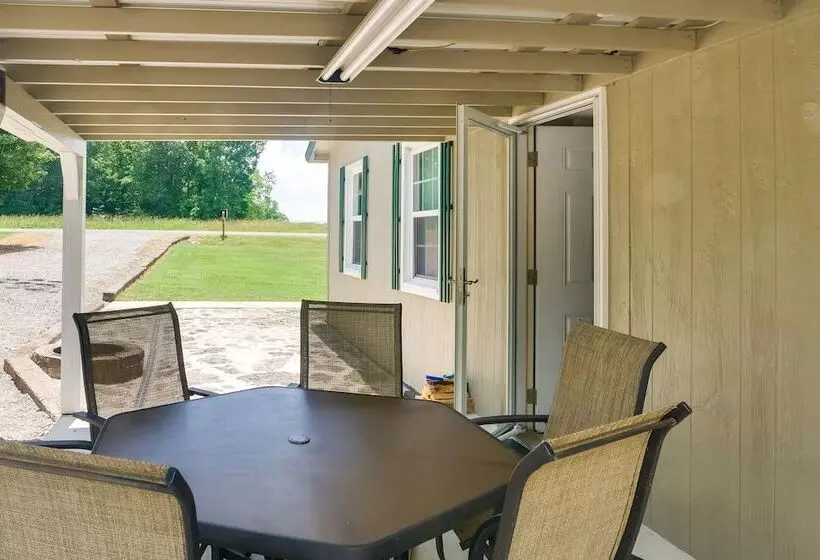 Lynchburg Home W/ Patio   2 Mi To Tims Ford Lake!