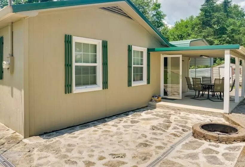 Lynchburg Home W/ Patio   2 Mi To Tims Ford Lake!
