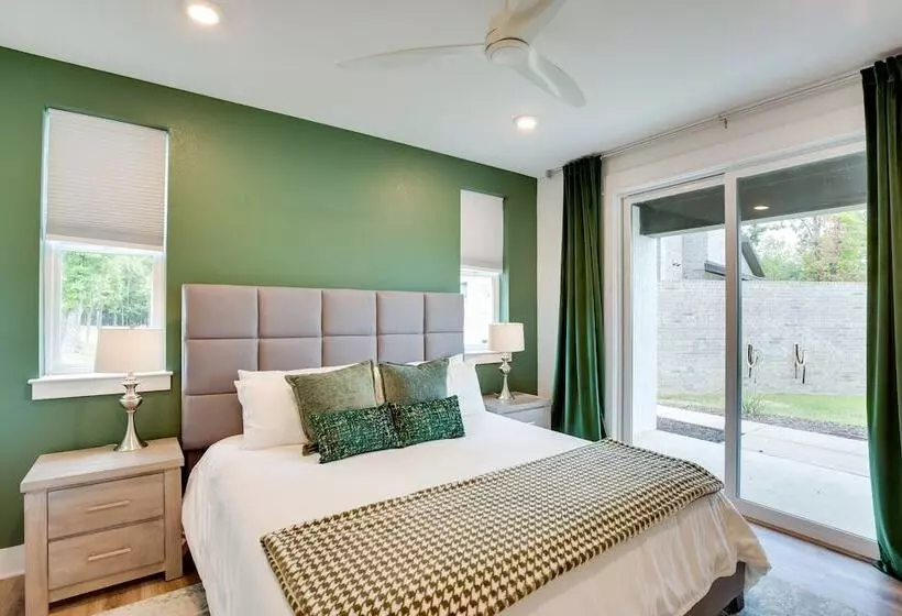 On Cedar Creek Reservoir: Malakoff Home W/ Pool!