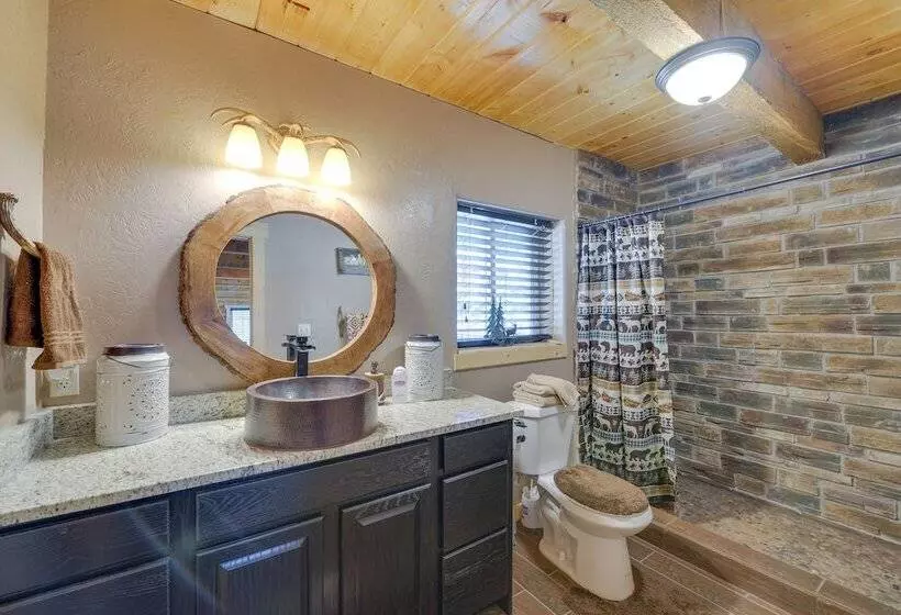 Mountain Cabin In Wyoming Range: Scenic & Remote!