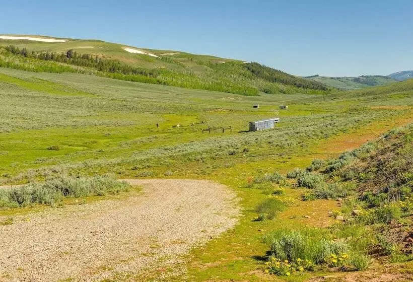 Mountain Cabin In Wyoming Range: Scenic & Remote!