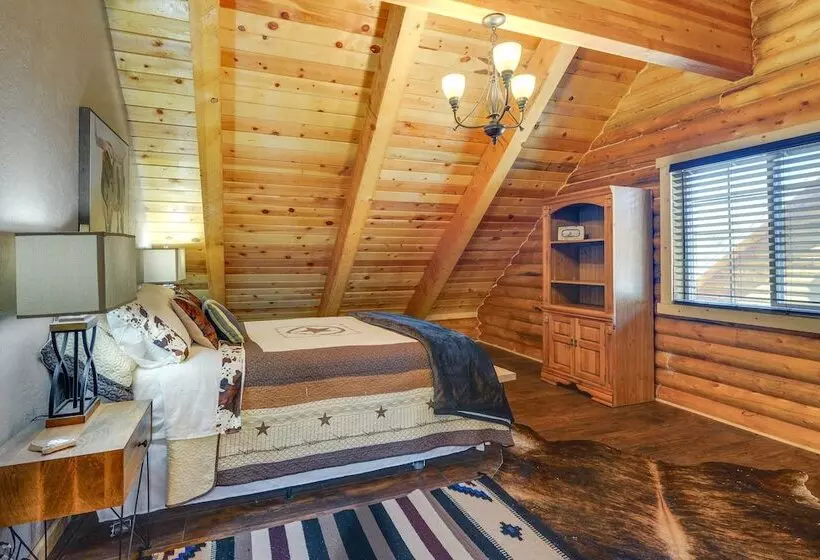 Mountain Cabin In Wyoming Range: Scenic & Remote!