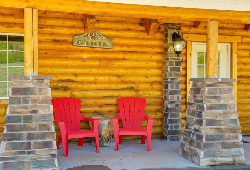 Mountain Cabin In Wyoming Range: Scenic & Remote!