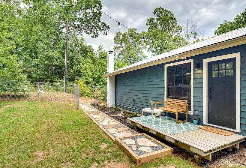 Secluded Mountain Retreat: 30 Mi To Asheville!