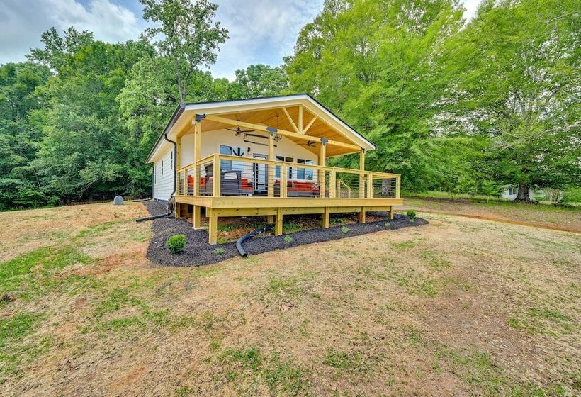 Pickens Cottage ~ 5 Mi To Table Rock State Park!